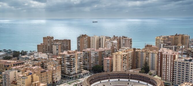 Malaga Varázsa: Egy Utazás a Spanyol Napfény Szigetére